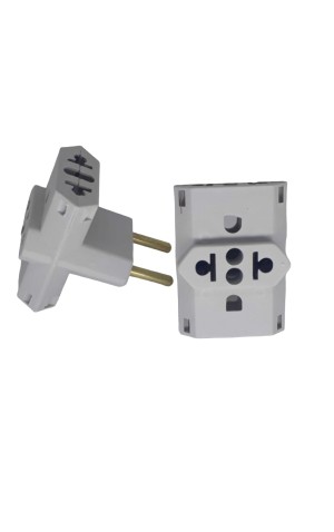 10) TOMADA TE 3 SAIDAS PEQUENO BENJAMIN PC/50